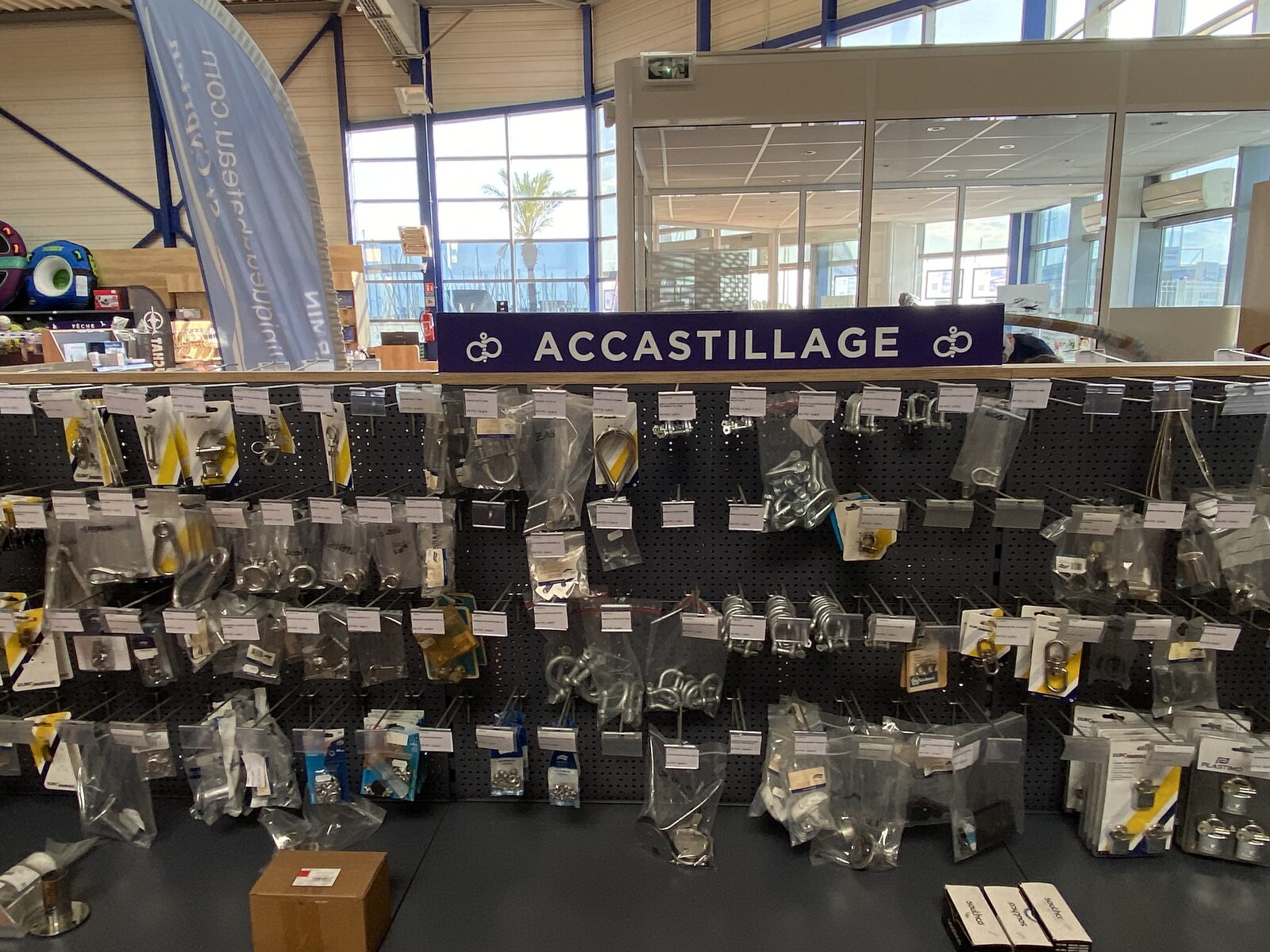 Rayon Accastillage — Magasin Cabesto Clinique du Bateau Saint-Cyprien