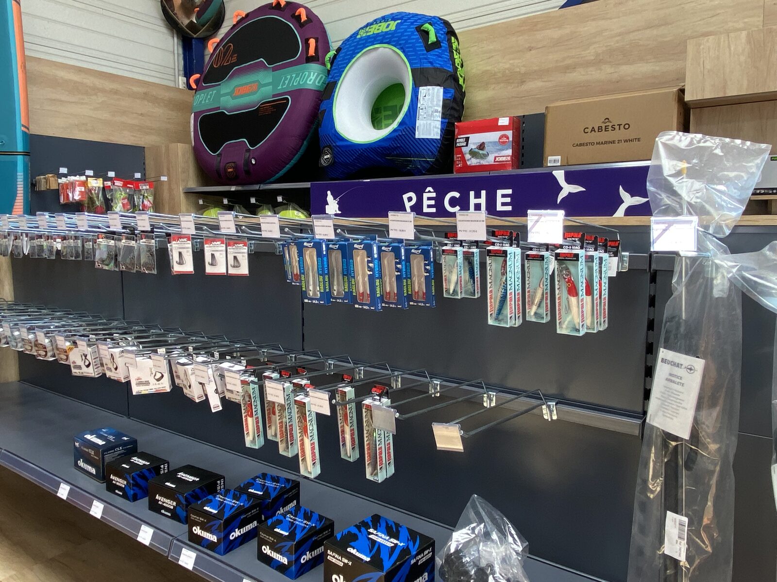 Pêche — leurres et accessoires — Magasin Cabesto Clinique du Bateau Saint-Cyprien
